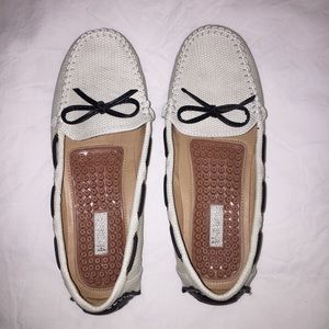 White 6 Driving Moccasin Slippers 37 Black lacing